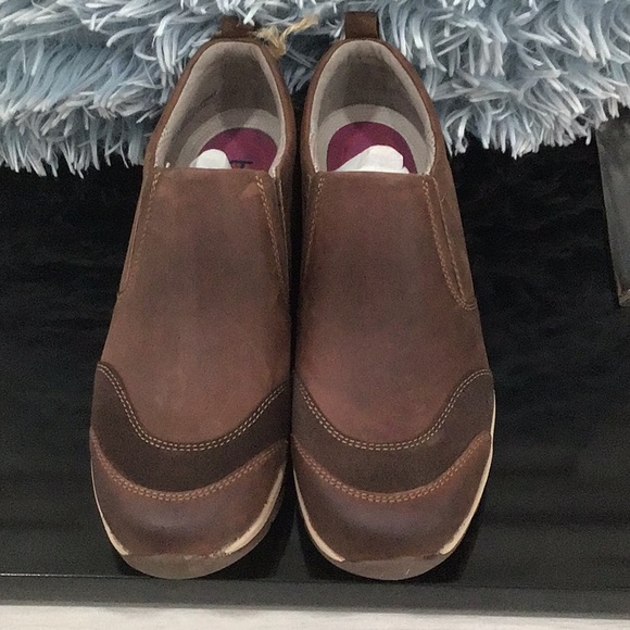 🆕 BIONICA Talma Suede Sporty Slip On Sneakers Aztec Brown Runs Small With 📦 - Picture 1 of 11